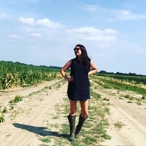 Meet your Posher, Brittney